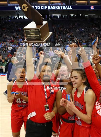 Thumbnail 2 in Redondo Union vs. Pleasant Valley (CIF State D2 Finals) photogallery.