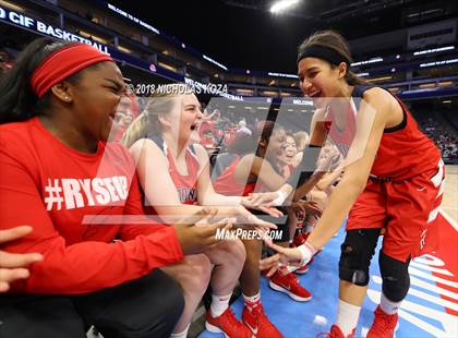 Thumbnail 3 in Redondo Union vs. Pleasant Valley (CIF State D2 Finals) photogallery.