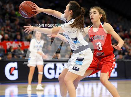 Thumbnail 1 in Redondo Union vs. Pleasant Valley (CIF State D2 Finals) photogallery.