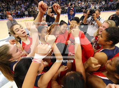 Thumbnail 1 in Redondo Union vs. Pleasant Valley (CIF State D2 Finals) photogallery.