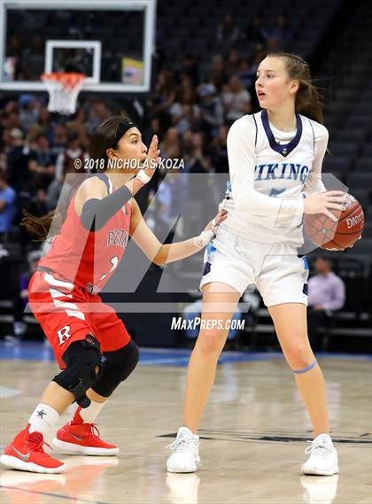 Thumbnail 3 in Redondo Union vs. Pleasant Valley (CIF State D2 Finals) photogallery.