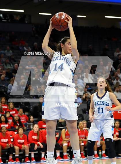 Thumbnail 1 in Redondo Union vs. Pleasant Valley (CIF State D2 Finals) photogallery.