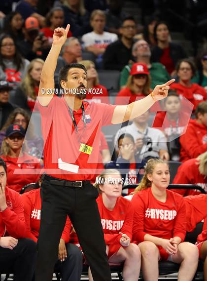 Thumbnail 3 in Redondo Union vs. Pleasant Valley (CIF State D2 Finals) photogallery.