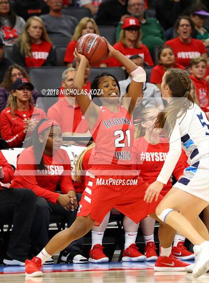 Thumbnail 2 in Redondo Union vs. Pleasant Valley (CIF State D2 Finals) photogallery.