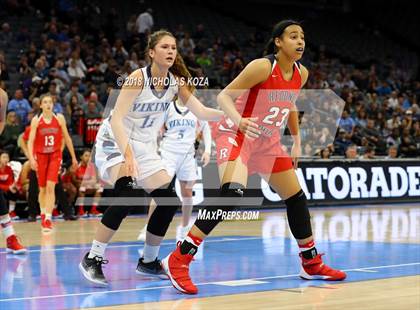 Thumbnail 3 in Redondo Union vs. Pleasant Valley (CIF State D2 Finals) photogallery.