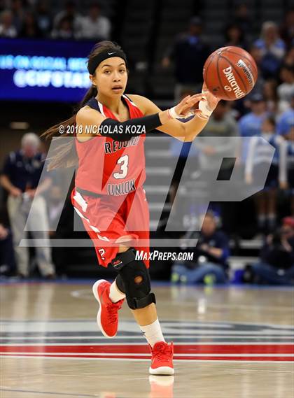 Thumbnail 3 in Redondo Union vs. Pleasant Valley (CIF State D2 Finals) photogallery.