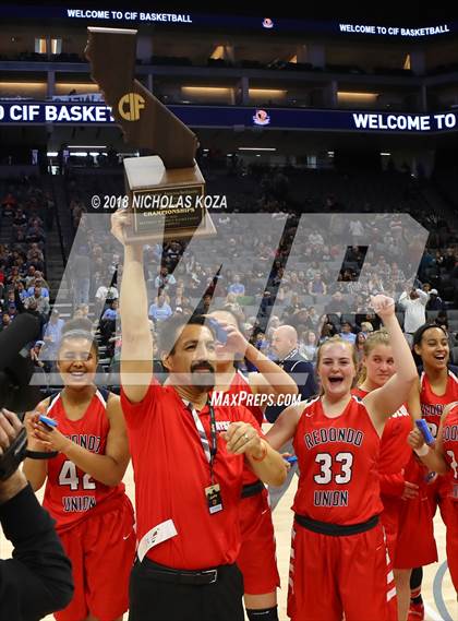 Thumbnail 1 in Redondo Union vs. Pleasant Valley (CIF State D2 Finals) photogallery.