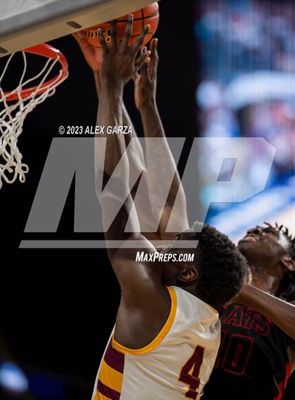 Thumbnail 2 in Beaumont United vs Lake Highlands (UIL 6A Basketball Final) photogallery.