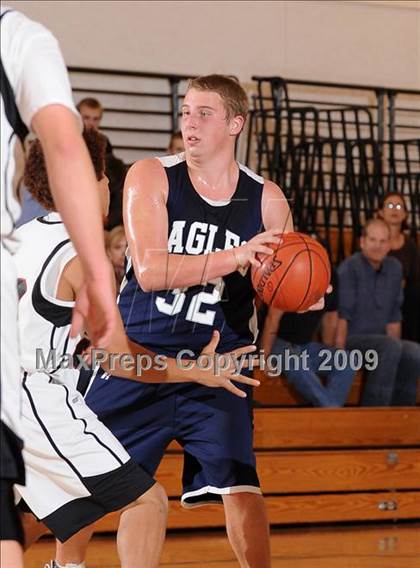 Thumbnail 3 in El Dorado Adventist vs. Sacramento Country Day (Waves Invitational) photogallery.