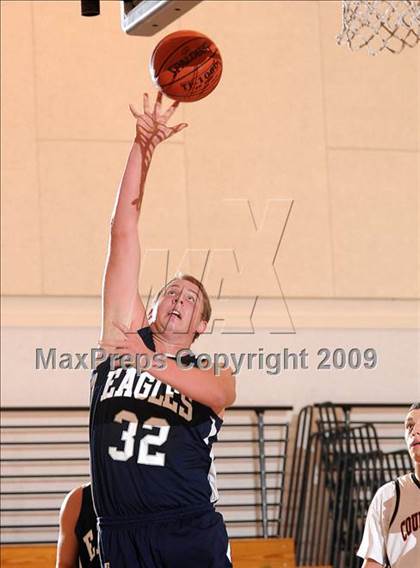 Thumbnail 2 in El Dorado Adventist vs. Sacramento Country Day (Waves Invitational) photogallery.