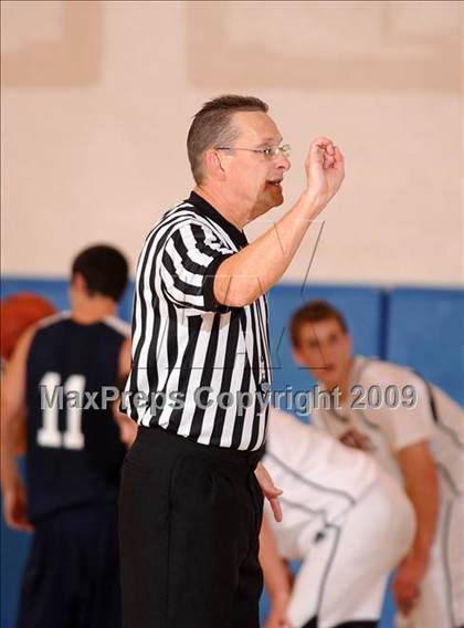 Thumbnail 1 in El Dorado Adventist vs. Sacramento Country Day (Waves Invitational) photogallery.