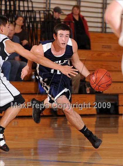 Thumbnail 2 in El Dorado Adventist vs. Sacramento Country Day (Waves Invitational) photogallery.