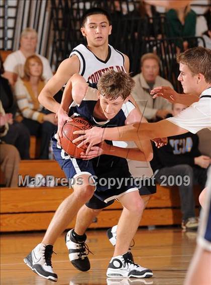 Thumbnail 2 in El Dorado Adventist vs. Sacramento Country Day (Waves Invitational) photogallery.
