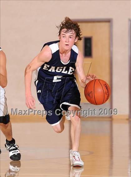 Thumbnail 1 in El Dorado Adventist vs. Sacramento Country Day (Waves Invitational) photogallery.