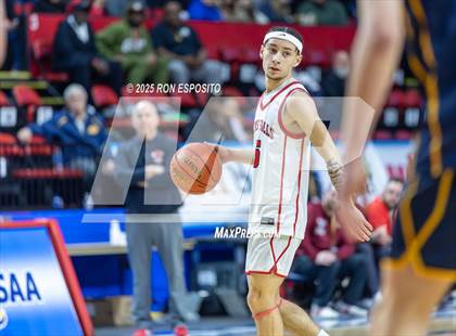 Thumbnail 3 in Wayne vs Glens Falls (NYSPHSAA Class A Semifinal) photogallery.