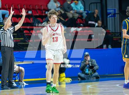Thumbnail 2 in Wayne vs Glens Falls (NYSPHSAA Class A Semifinal) photogallery.