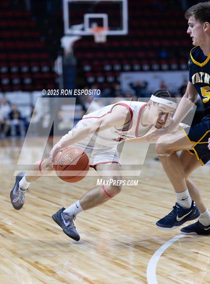 Thumbnail 2 in Wayne vs Glens Falls (NYSPHSAA Class A Semifinal) photogallery.