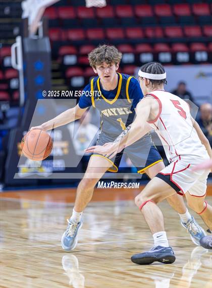 Thumbnail 3 in Wayne vs Glens Falls (NYSPHSAA Class A Semifinal) photogallery.