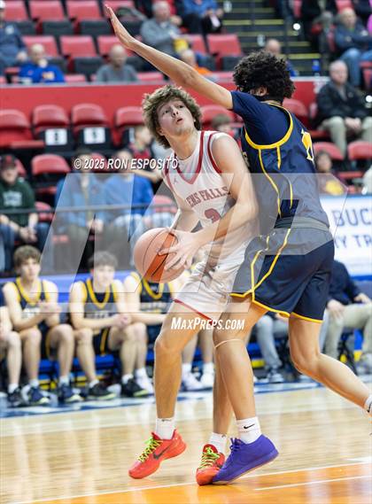 Thumbnail 2 in Wayne vs Glens Falls (NYSPHSAA Class A Semifinal) photogallery.