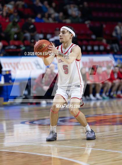 Thumbnail 2 in Wayne vs Glens Falls (NYSPHSAA Class A Semifinal) photogallery.