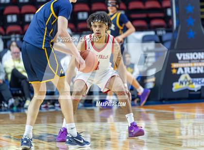 Thumbnail 3 in Wayne vs Glens Falls (NYSPHSAA Class A Semifinal) photogallery.