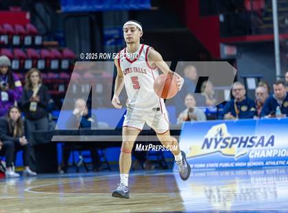 Thumbnail 1 in Wayne vs Glens Falls (NYSPHSAA Class A Semifinal) photogallery.