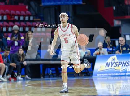 Thumbnail 3 in Wayne vs Glens Falls (NYSPHSAA Class A Semifinal) photogallery.