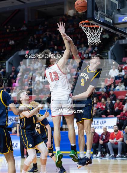 Thumbnail 3 in Wayne vs Glens Falls (NYSPHSAA Class A Semifinal) photogallery.
