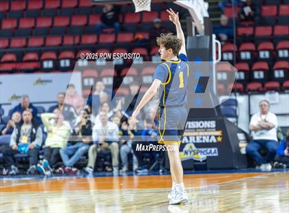 Thumbnail 3 in Wayne vs Glens Falls (NYSPHSAA Class A Semifinal) photogallery.