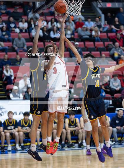 Thumbnail 1 in Wayne vs Glens Falls (NYSPHSAA Class A Semifinal) photogallery.