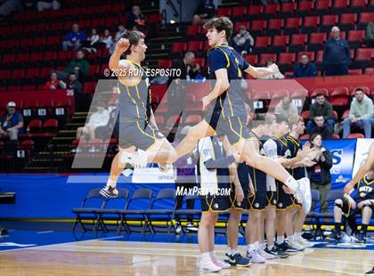 Thumbnail 2 in Wayne vs Glens Falls (NYSPHSAA Class A Semifinal) photogallery.