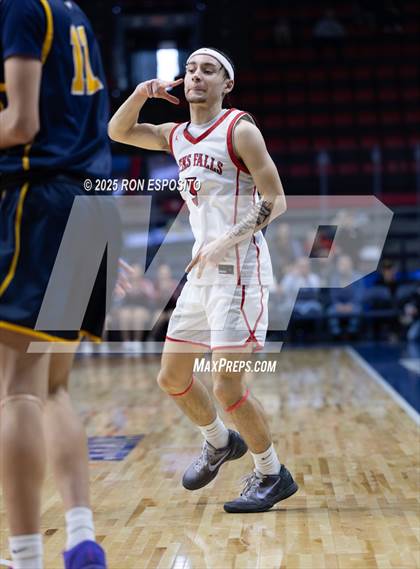 Thumbnail 1 in Wayne vs Glens Falls (NYSPHSAA Class A Semifinal) photogallery.