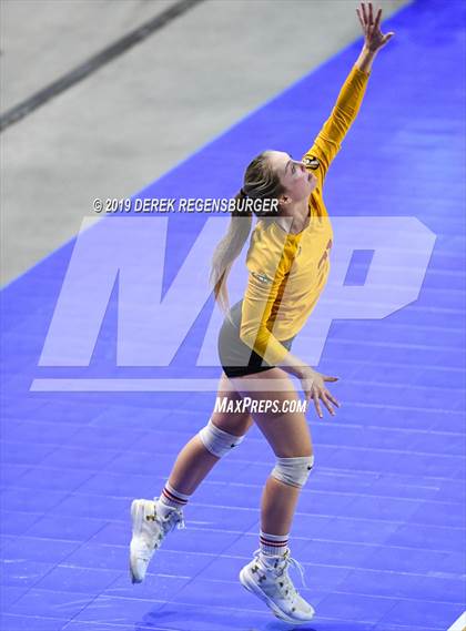 Thumbnail 2 in Coronado vs Mead (CHSAA 4A Pool Play) photogallery.