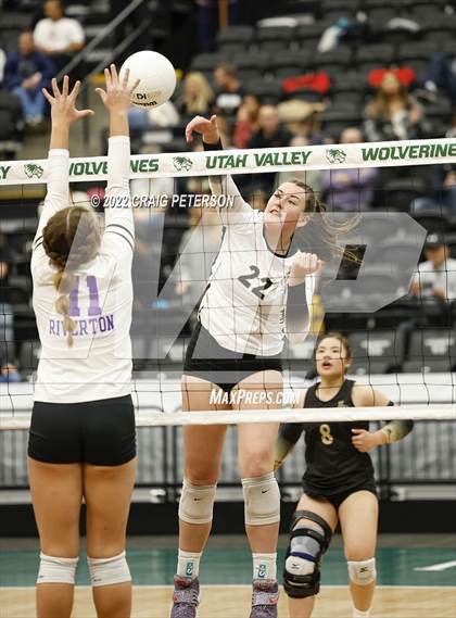 Thumbnail 3 in Lone Peak vs. Riverton (UHSAA 6A Second Round) photogallery.