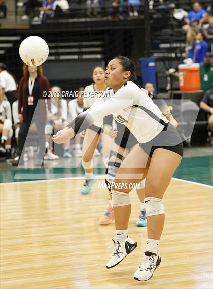 Thumbnail 3 in Lone Peak vs. Riverton (UHSAA 6A Second Round) photogallery.