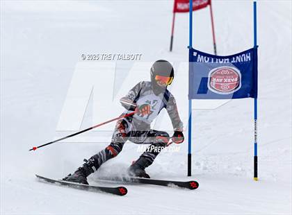 Thumbnail 2 in NYSPHAA Section V Class A&B Giant Slalom Final (First Run) photogallery.