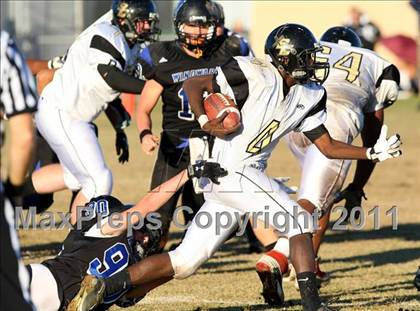 Thumbnail 3 in Bloomington Christian vs. Windward (CIF SS Playoffs) photogallery.