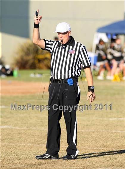 Thumbnail 3 in Bloomington Christian vs. Windward (CIF SS Playoffs) photogallery.