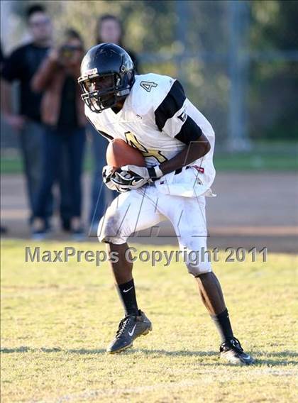 Thumbnail 2 in Bloomington Christian vs. Windward (CIF SS Playoffs) photogallery.