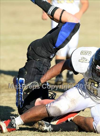 Thumbnail 1 in Bloomington Christian vs. Windward (CIF SS Playoffs) photogallery.