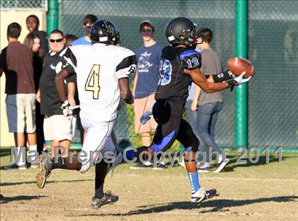 Thumbnail 3 in Bloomington Christian vs. Windward (CIF SS Playoffs) photogallery.