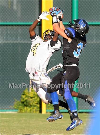 Thumbnail 2 in Bloomington Christian vs. Windward (CIF SS Playoffs) photogallery.
