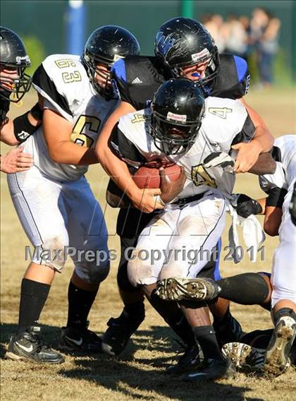 Thumbnail 2 in Bloomington Christian vs. Windward (CIF SS Playoffs) photogallery.