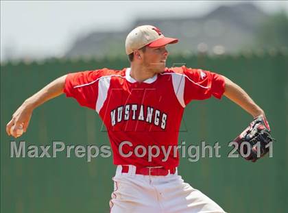 Thumbnail 3 in Fort Bend Clements vs Memorial (UIL 5A Region III Semifinal) photogallery.