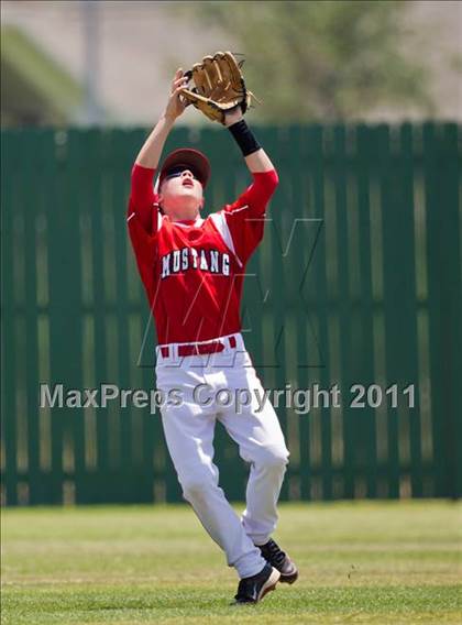 Thumbnail 3 in Fort Bend Clements vs Memorial (UIL 5A Region III Semifinal) photogallery.