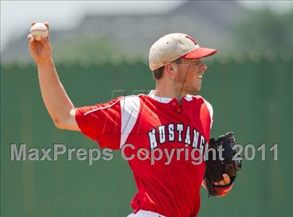Thumbnail 1 in Fort Bend Clements vs Memorial (UIL 5A Region III Semifinal) photogallery.