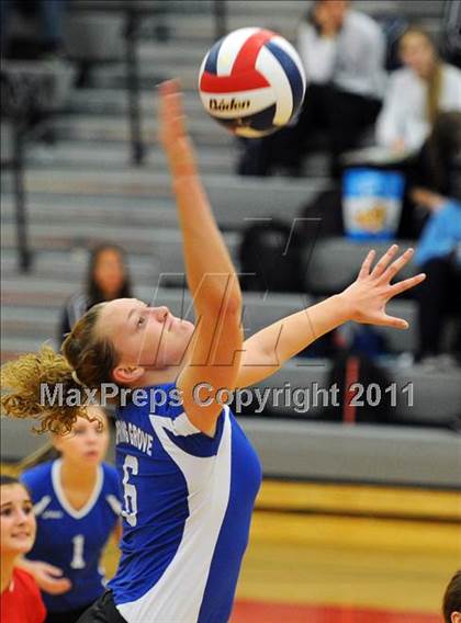 Thumbnail 1 in Dover vs. Spring Grove photogallery.
