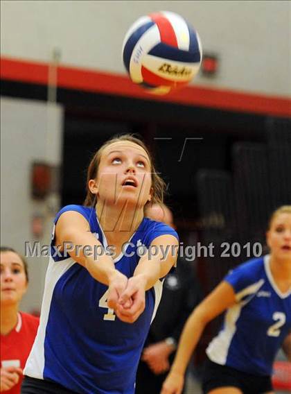 Thumbnail 3 in Dover vs. Spring Grove photogallery.