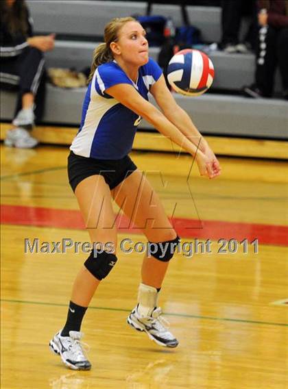 Thumbnail 2 in Dover vs. Spring Grove photogallery.
