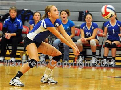 Thumbnail 2 in Dover vs. Spring Grove photogallery.